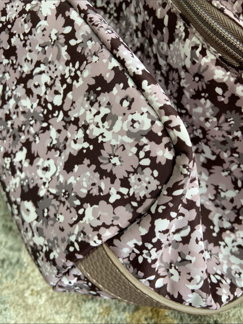 Isaac Mizrahi Mauve Plum Floral Drawstring Bucket Bag with Cardholder - Picture 11 of 13